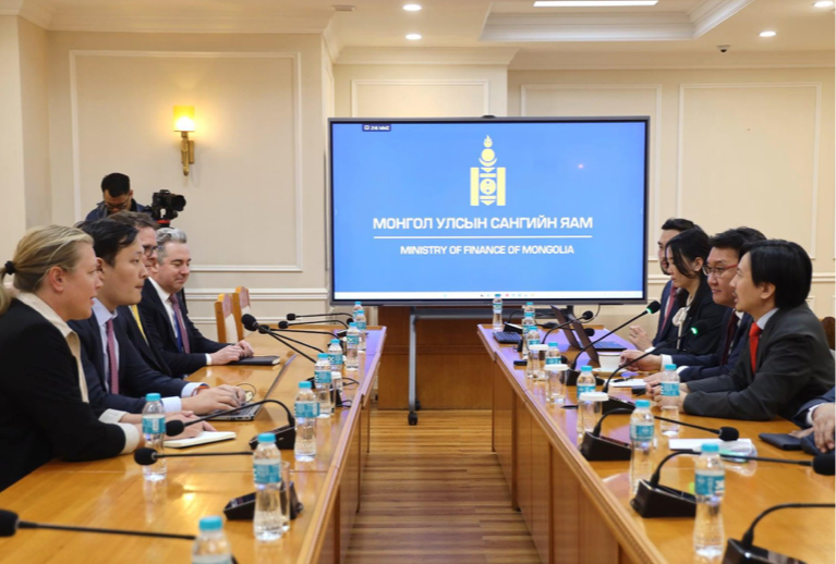 ЗГ: Зээлийн хүүг бууруулах асуудлаар Рио Тинто-гийн талтай хэлэлцээг үргэлжлүүлнэ